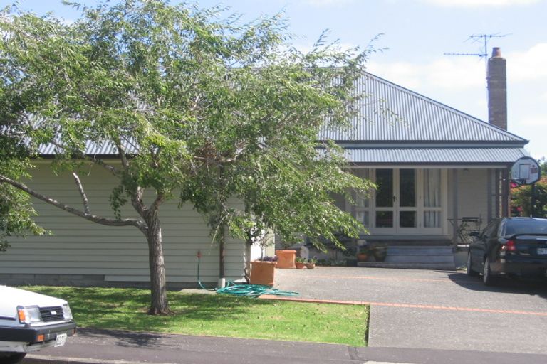 Photo of property in 18 Empire Road, Devonport, Auckland, 0624