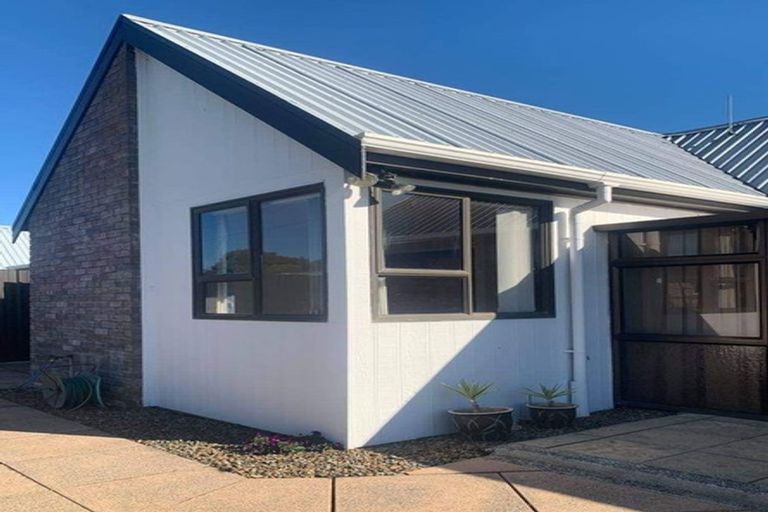 Photo of property in 1/240 Cambridge Road, Te Awamutu, 3800