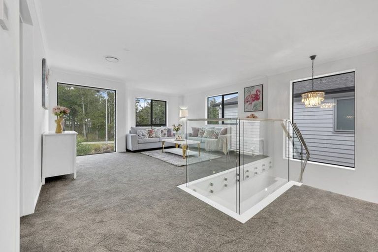 Photo of property in 213b Murphys Road, Flat Bush, Auckland, 2019