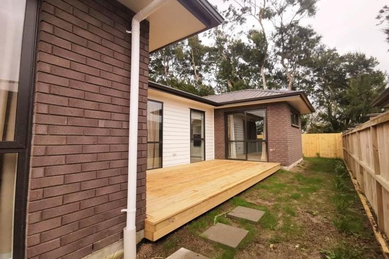 Photo of property in 5 Barrels Close, Kumeu, 0810