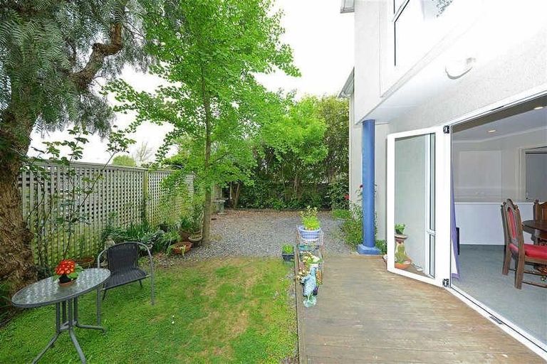 Photo of property in 1/7a Straven Road, Riccarton, Christchurch, 8011