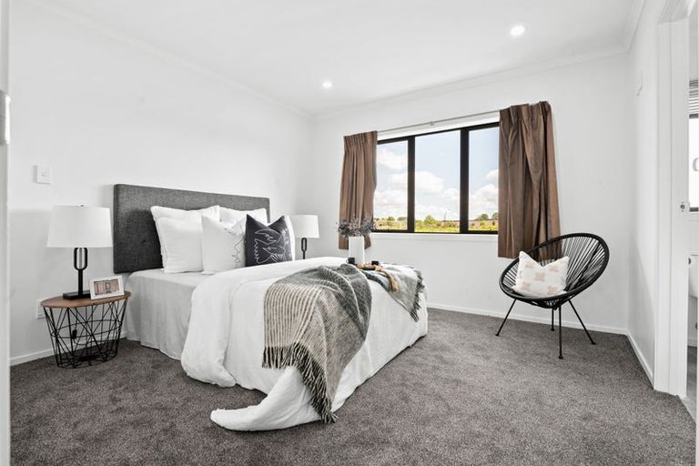 Photo of property in 23 Chadwick Place, Rototuna North, Hamilton, 3210