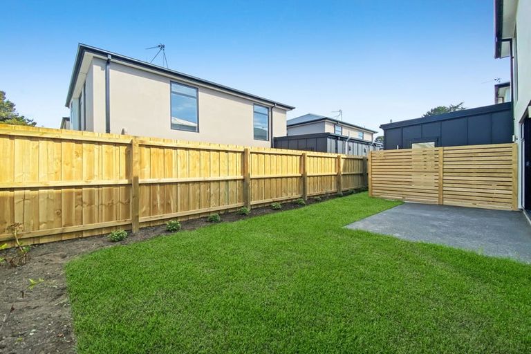 Photo of property in 2/15 Rawhiti Avenue, New Brighton, Christchurch, 8083