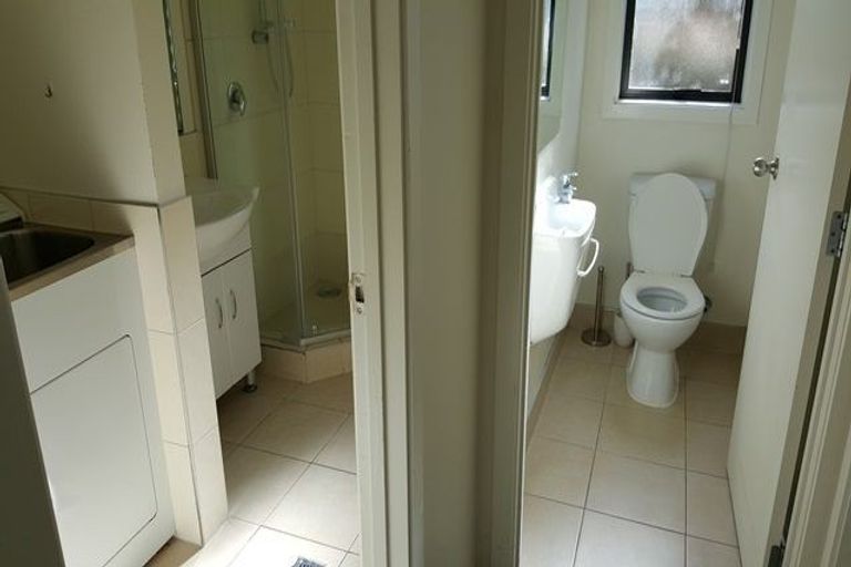 Photo of property in 8d Schnapper Rock Road, Schnapper Rock, Auckland, 0632