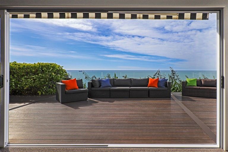 Photo of property in 132 Priestley Terrace, Bluff Hill, Napier, 4110