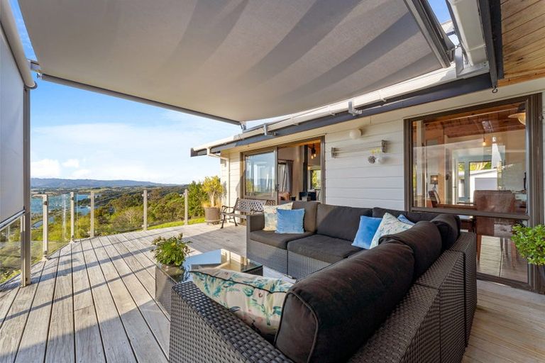 Photo of property in 84 Brick Bay Drive, Sandspit, Warkworth, 0982