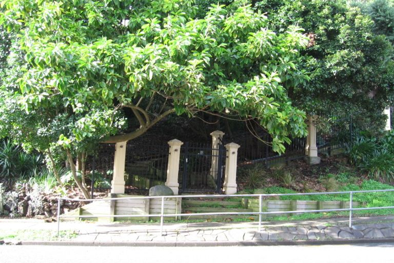 Photo of property in 57 The Parade, Bucklands Beach, Auckland, 2012