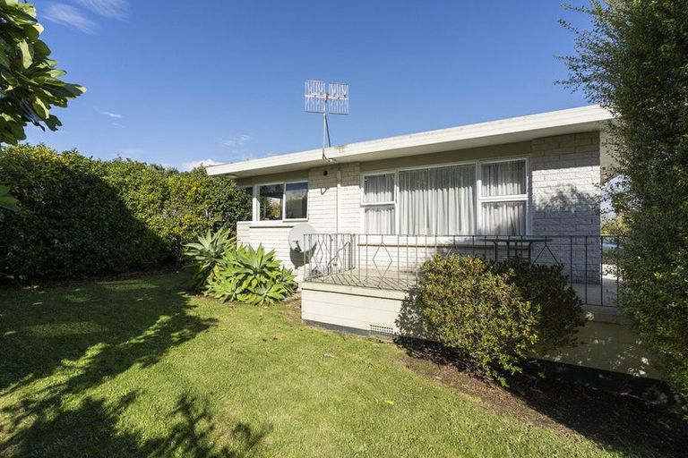 Photo of property in 3 Sherwood Road, Onerahi, Whangarei, 0110
