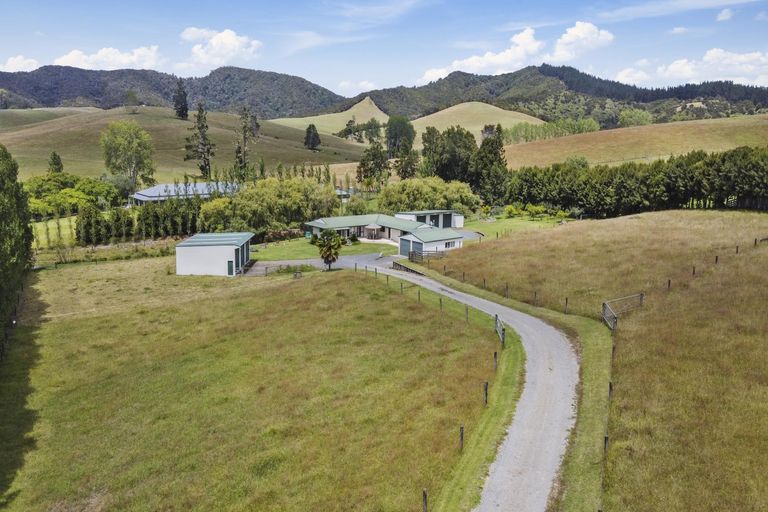 Photo of property in 753 Puketona Road, Haruru, 0204