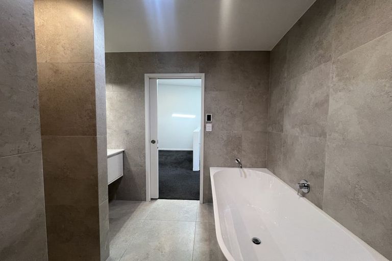 Photo of property in 9 Gunn Way, Hobsonville, Auckland, 0616