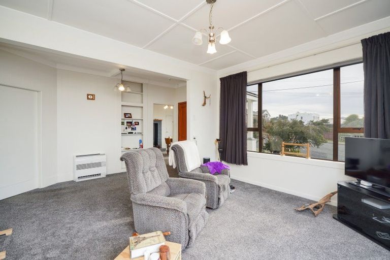 Photo of property in 12 Walker Street, Bluff, 9814