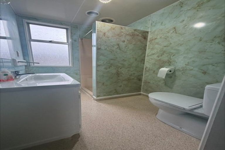 Photo of property in 138 Bay View Road, South Dunedin, Dunedin, 9012
