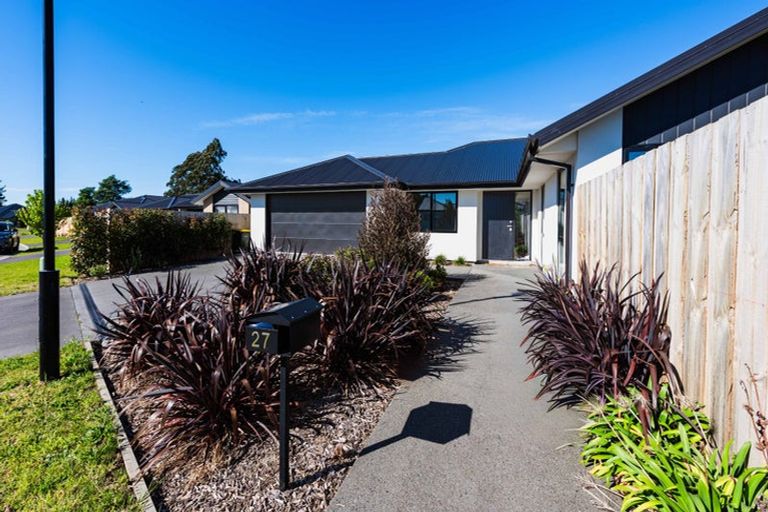 Photo of property in 27 Russell Lilley Drive, Rolleston, 7614