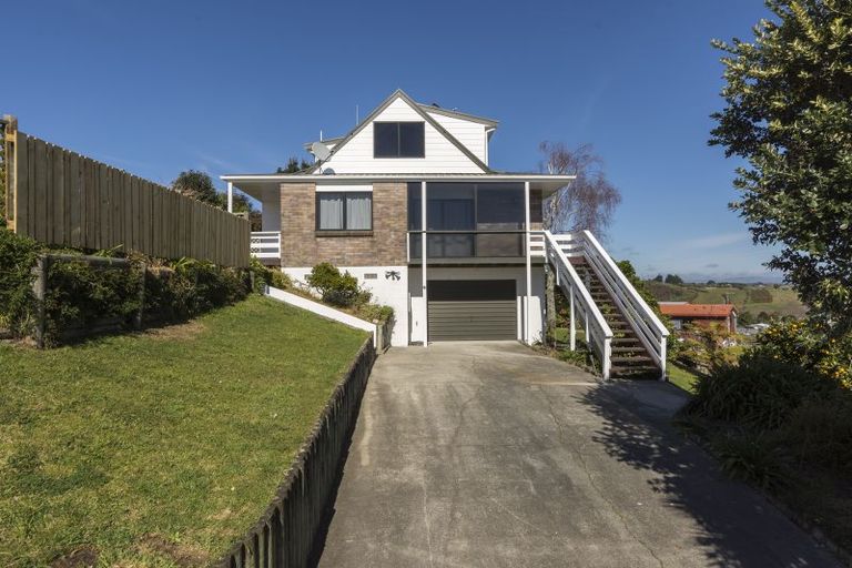 Photo of property in 6 Philomel Crest, Welcome Bay, Tauranga, 3112