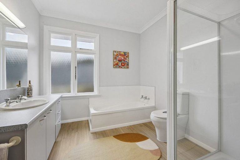 Photo of property in 15 Shandon Road, Vauxhall, Dunedin, 9013