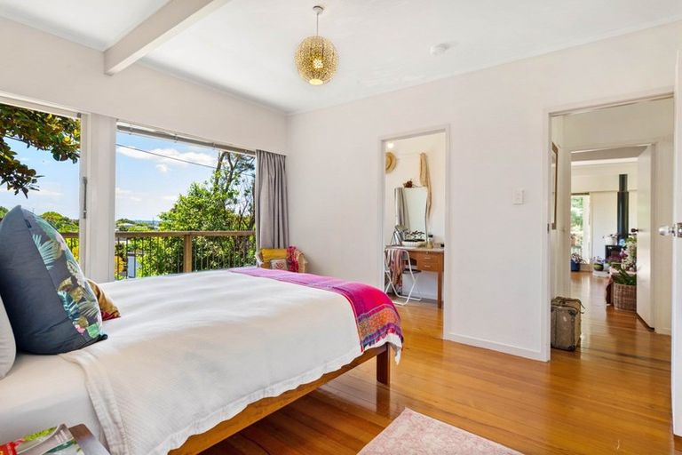 Photo of property in 4 Tranquil Glade, Hillcrest, Auckland, 0627