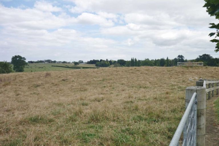 Photo of property in 62 John Hindmarsh Road, Karaka, Papakura, 2580