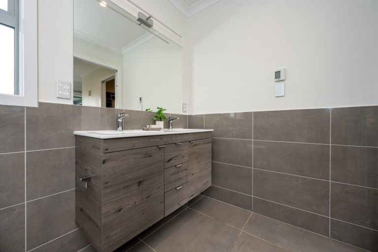 Photo of property in 134a Brookvale Road, Havelock North, 4130