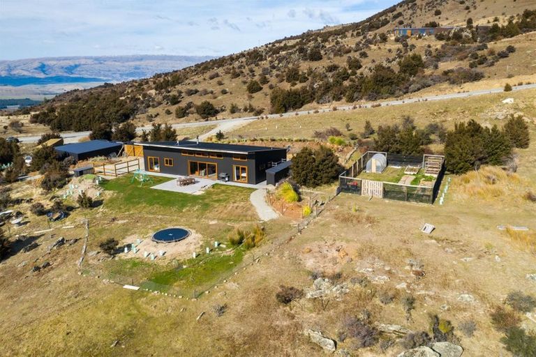 Photo of property in 177 Wailana Heights Drive, Queensberry, Cromwell, 9383