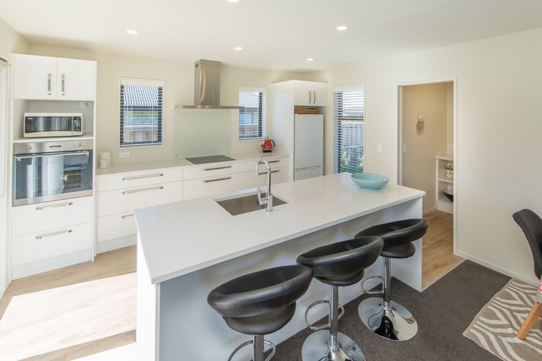 Photo of property in 12b Watkins Drive, Rangiora, 7400