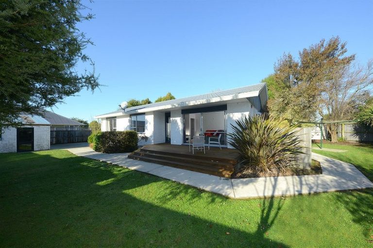 Photo of property in 39 Camden Street, Redwood, Christchurch, 8051