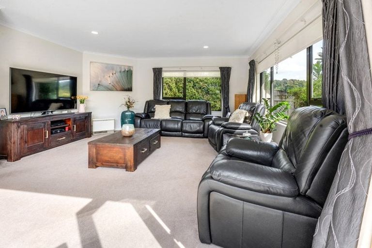 Photo of property in 19 Ysabel Crescent, The Gardens, Auckland, 2105