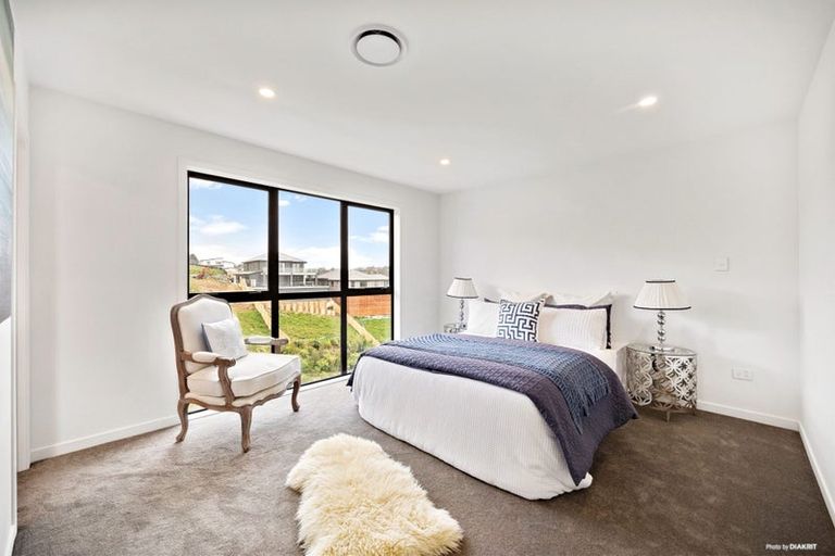 Photo of property in 7 Crows Road, Swanson, Auckland, 0614