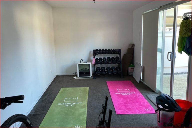 Photo of property in 4/33 Darvel Street, Riccarton, Christchurch, 8011