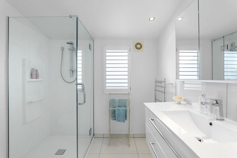 Photo of property in 1/6 Burgess Street, Sumner, Christchurch, 8081