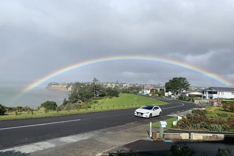 Photo of property in 60 Marine Parade, Mellons Bay, Auckland, 2014