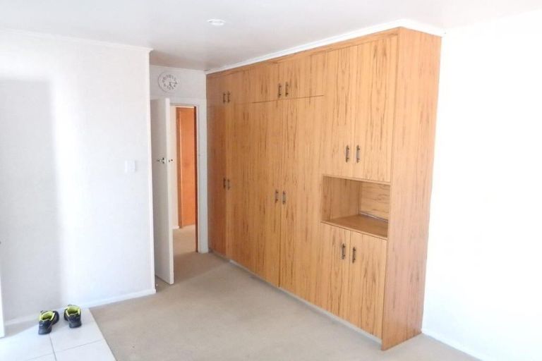 Photo of property in 68 Carrington Avenue, Silverdale, Hamilton, 3216