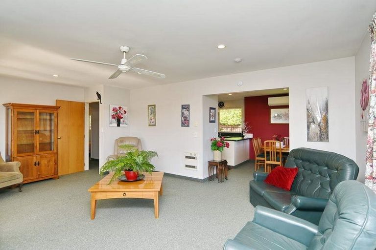 Photo of property in 52a Durham Street, Rangiora, 7400