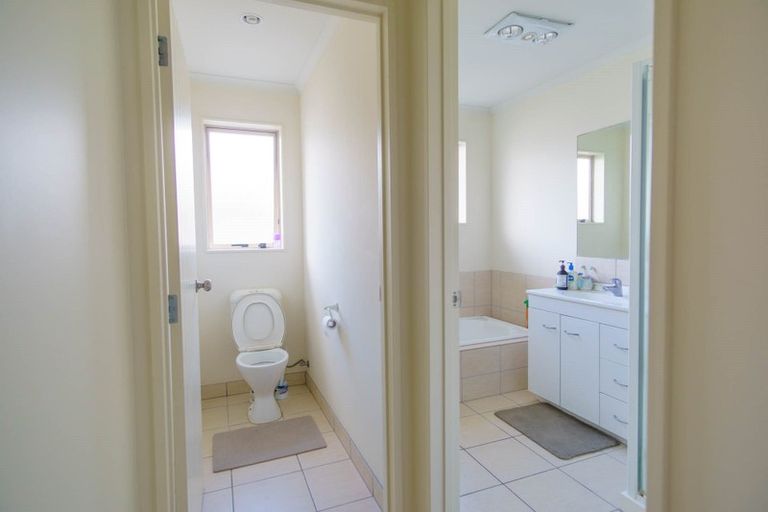 Photo of property in 38a County Road, Torbay, Auckland, 0630