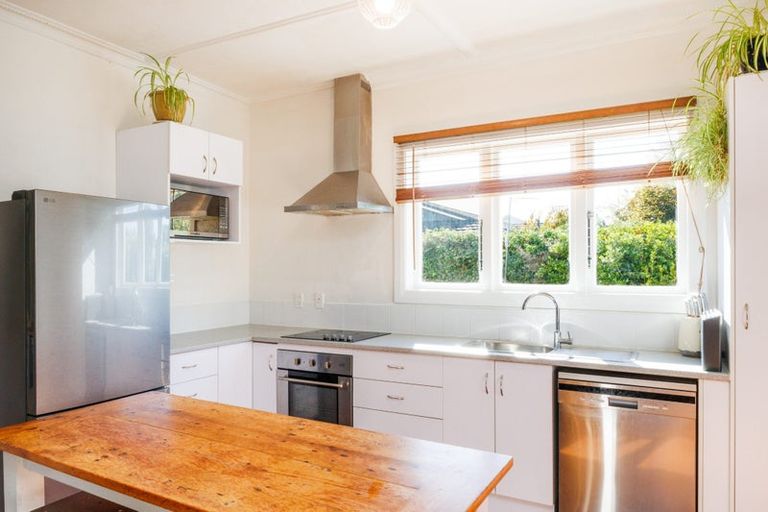 Photo of property in 3 Saint Johns Avenue, Palmerston North, 4414