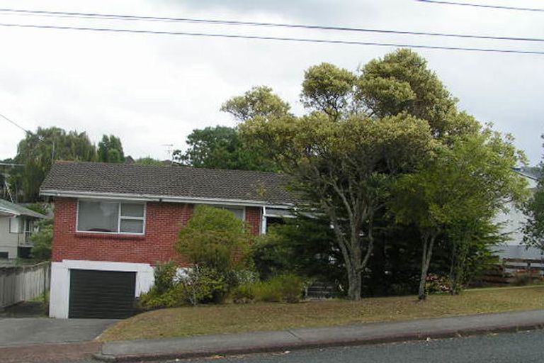 Photo of property in 56 Becroft Drive, Forrest Hill, Auckland, 0620