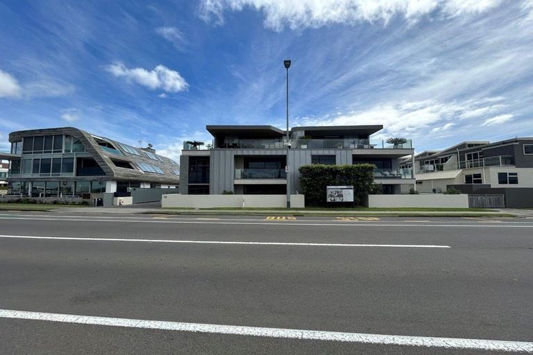 Photo of property in Vivaldi Apartments, 8/48 Marine Parade, Mount Maunganui, 3116