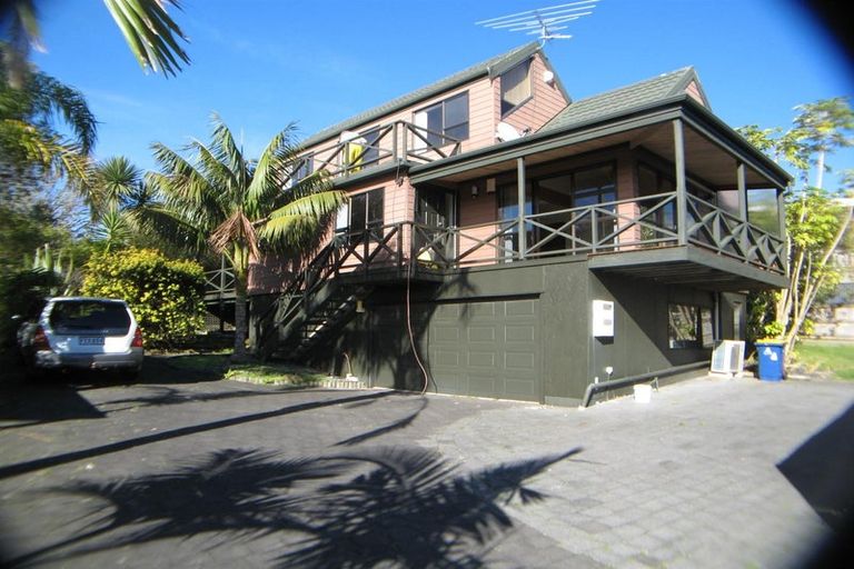 Photo of property in 32 Penzance Road, Mairangi Bay, Auckland, 0630