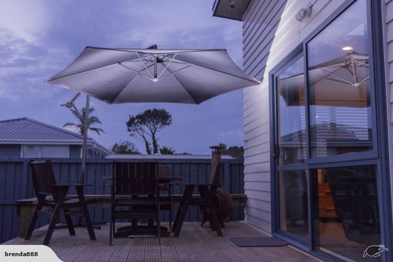 Photo of property in 11a Ronald Avenue, Glenbrook, Waiuku, 2681