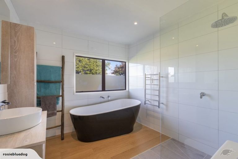 Photo of property in 66 Waiteitei Road, Wellsford, 0974