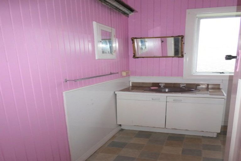 Photo of property in 12 Mace Street, Reefton, 7830