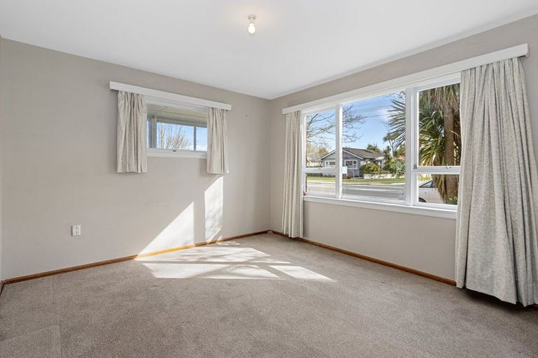 Photo of property in 1/42 North Avon Road, Richmond, Christchurch, 8013