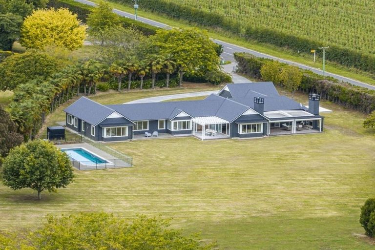Photo of property in 664a Swamp Road, Puketapu, Napier, 4183