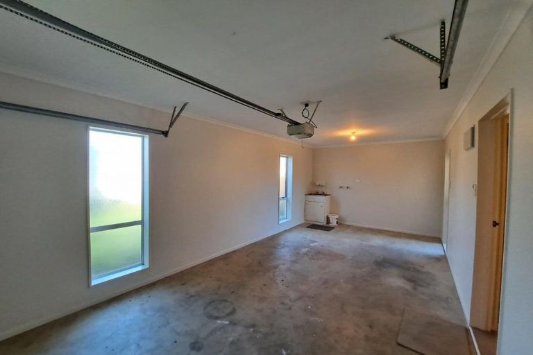 Photo of property in 17 Clemow Road, Fitzroy, New Plymouth, 4312