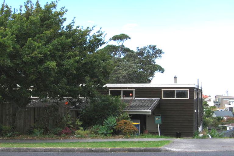Photo of property in 2/21 Deep Creek Road, Waiake, Auckland, 0630