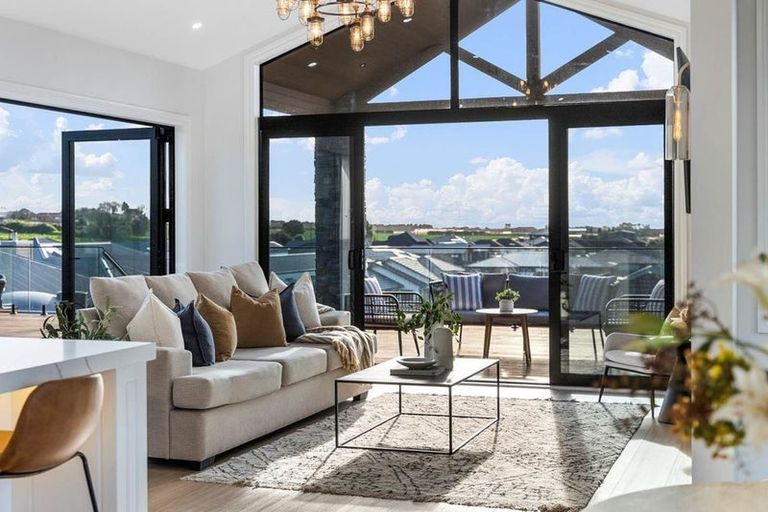 Photo of property in 9 Fisk Road, Pukekohe, 2120