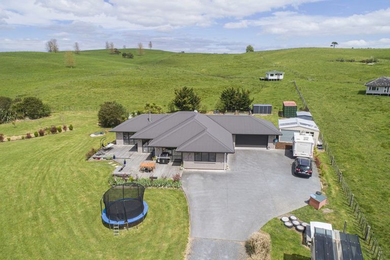 Photo of property in 925 Mangakahia Road, Poroti, Whangarei, 0179