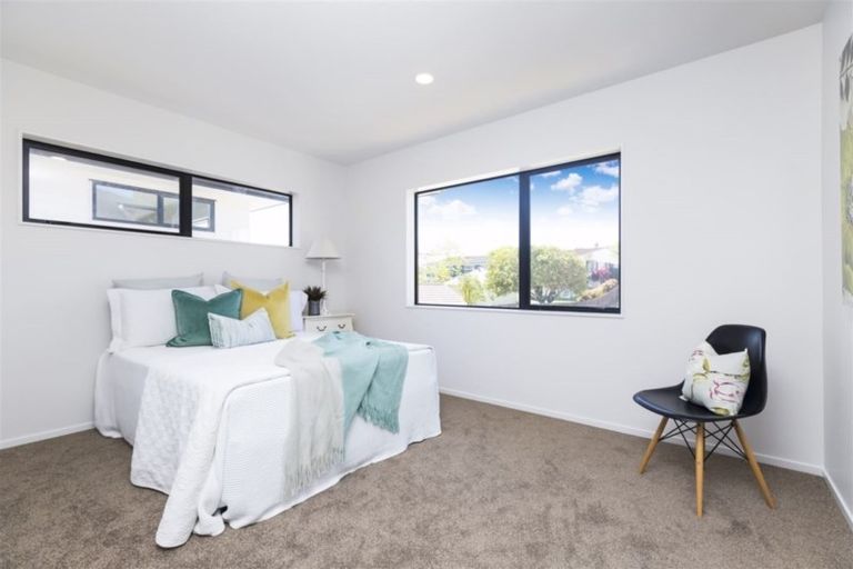 Photo of property in 34b Rodney Street, Howick, Auckland, 2014