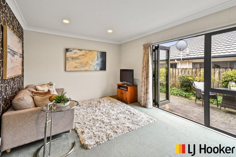 Photo of property in 2a Dan Bryant Place, Pukekohe, 2120