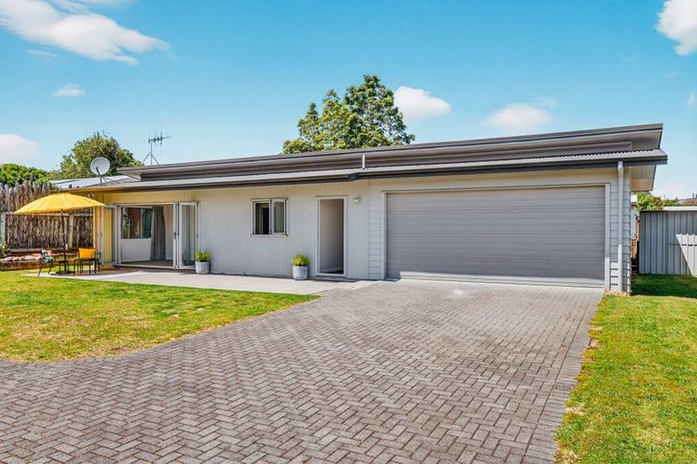 Photo of property in 2/18 Frederick Street, Two Mile Bay, Taupo, 3330