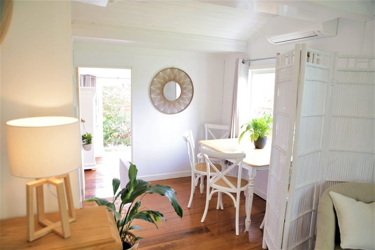 Photo of property in 1/89 Glengarry Road, Glen Eden, Auckland, 0602